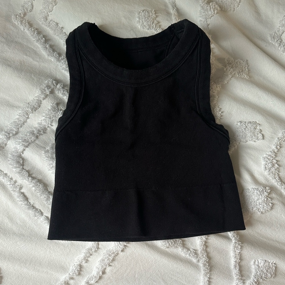 ALO Ribbed Racerback Crop Tank - Picture 3 of 4